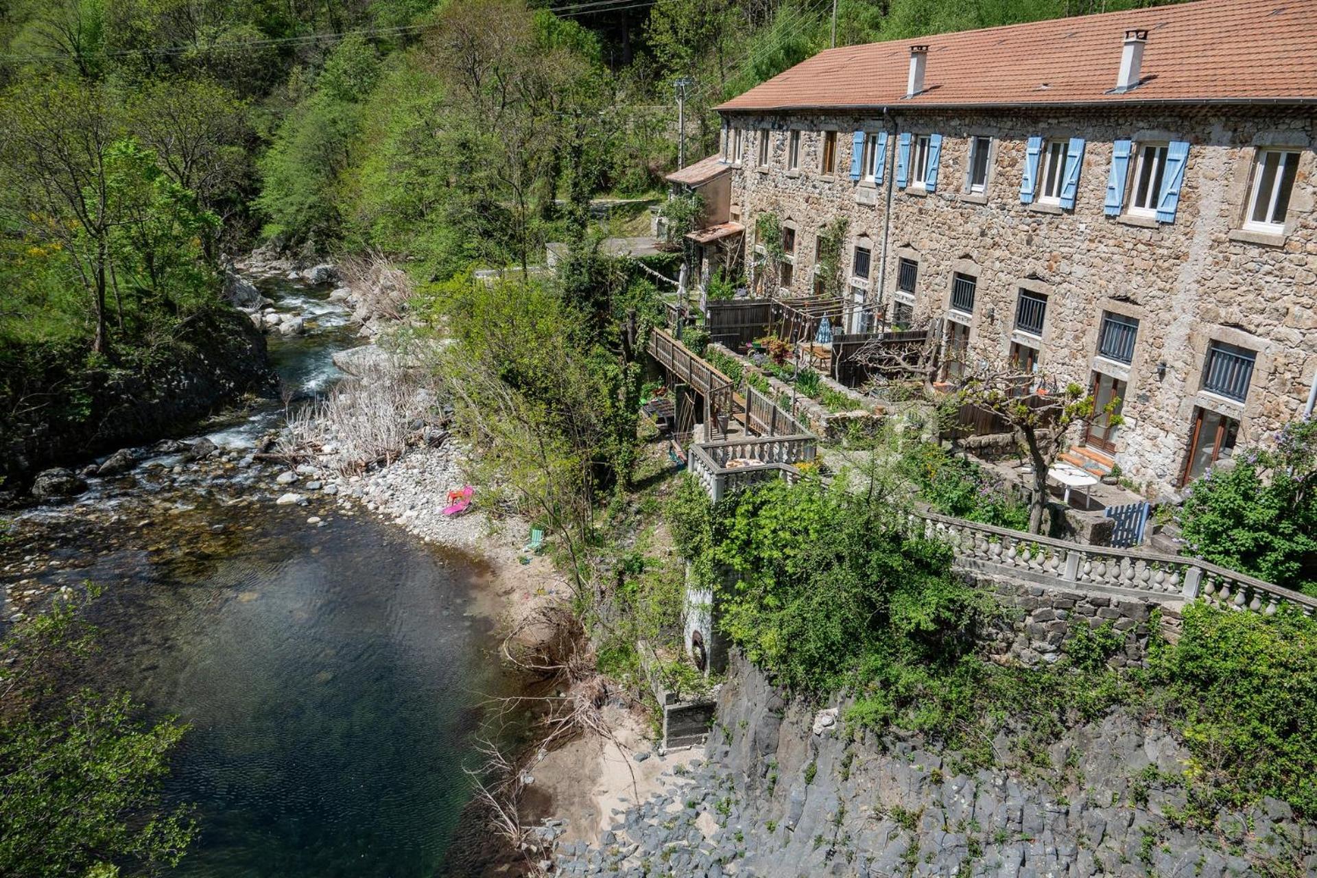 Ferienwohnung Rives De Bourges Burzet Exterior foto