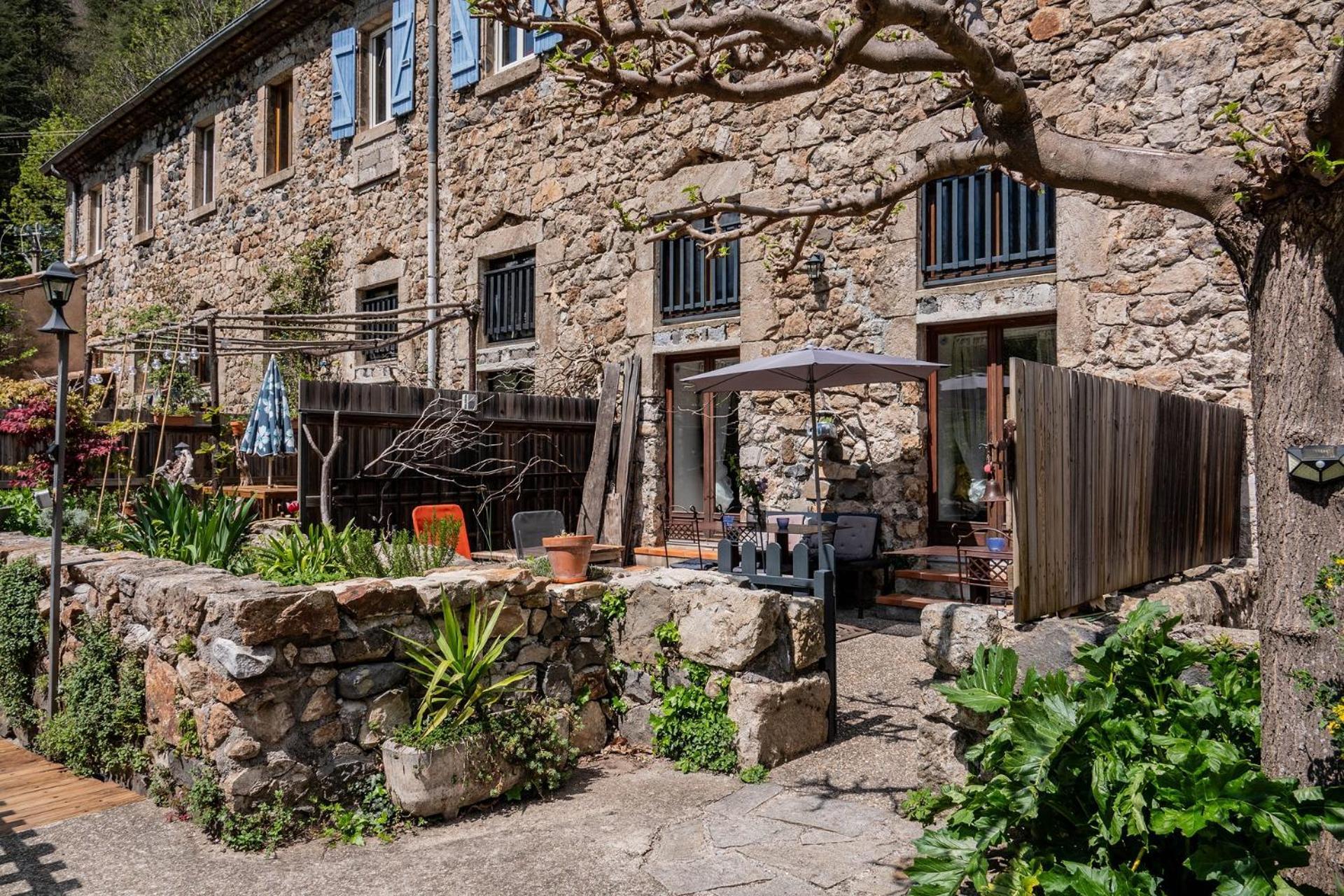 Ferienwohnung Rives De Bourges Burzet Exterior foto